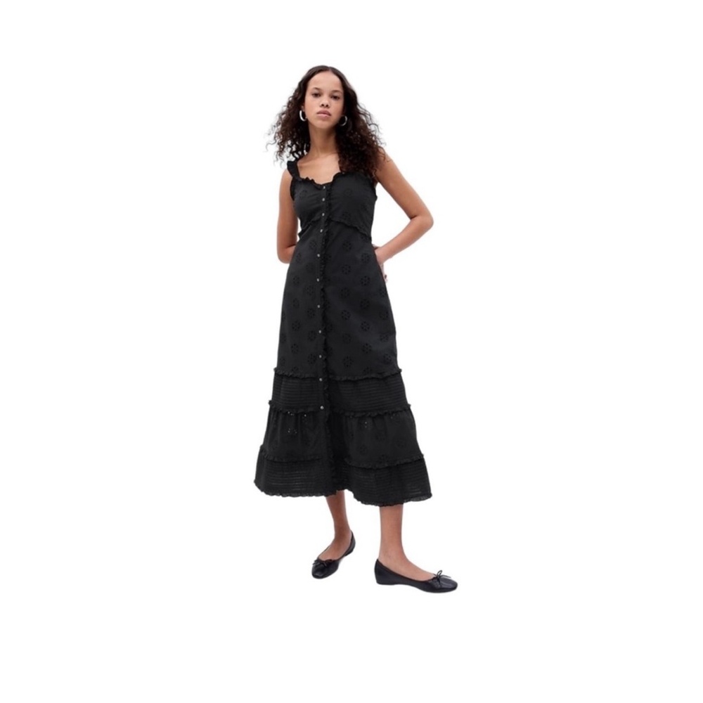Gap ruffle hem eyelet dress